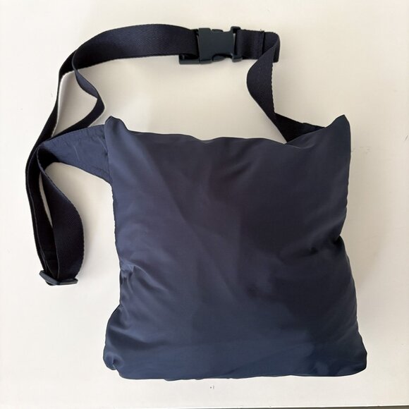 Madewell Packable Waterproof Raincheck Raincoat Size Large Gorpcore Minimalist - Picture 10 of 10